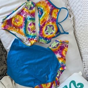 Speedo Girls 3-Piece Swimsuit✨